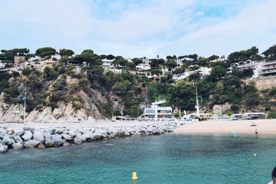 6D5BF094-5349-4ADF-91C0-1C65BE63925C