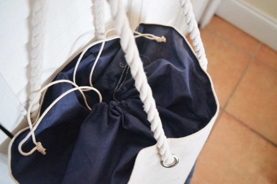 travel gift guide samira navas